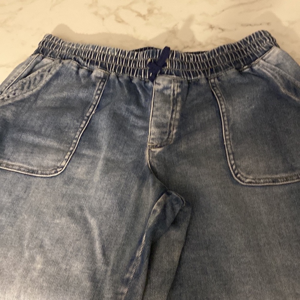 Maurice’s Boyfriend Jeans Elastic Waste line brand new, never worn